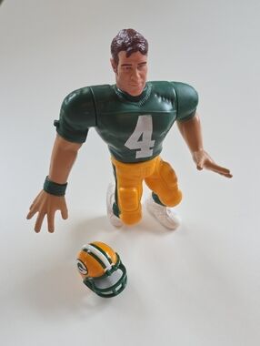 Brett Farve- Starting Lineup Pro Action Football Figure - Green Bay Packers